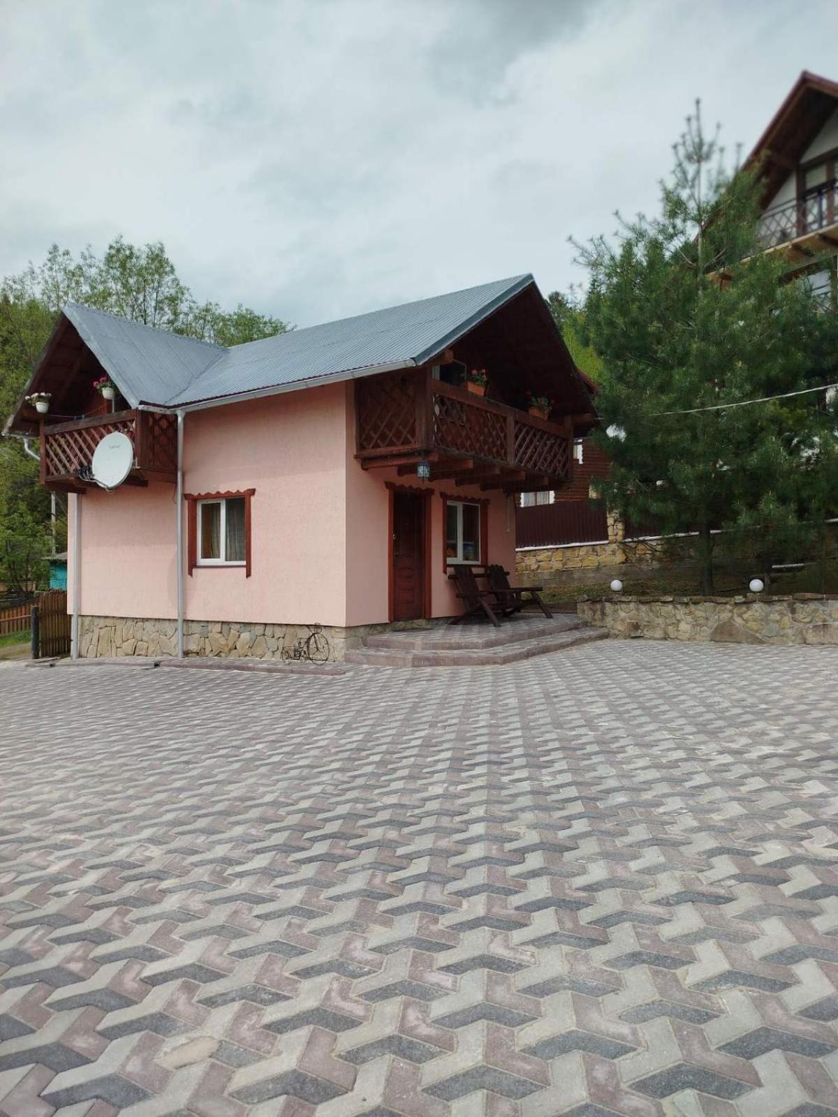 Holiday Home Melodiya Karpat Яремче Екстер'єр фото