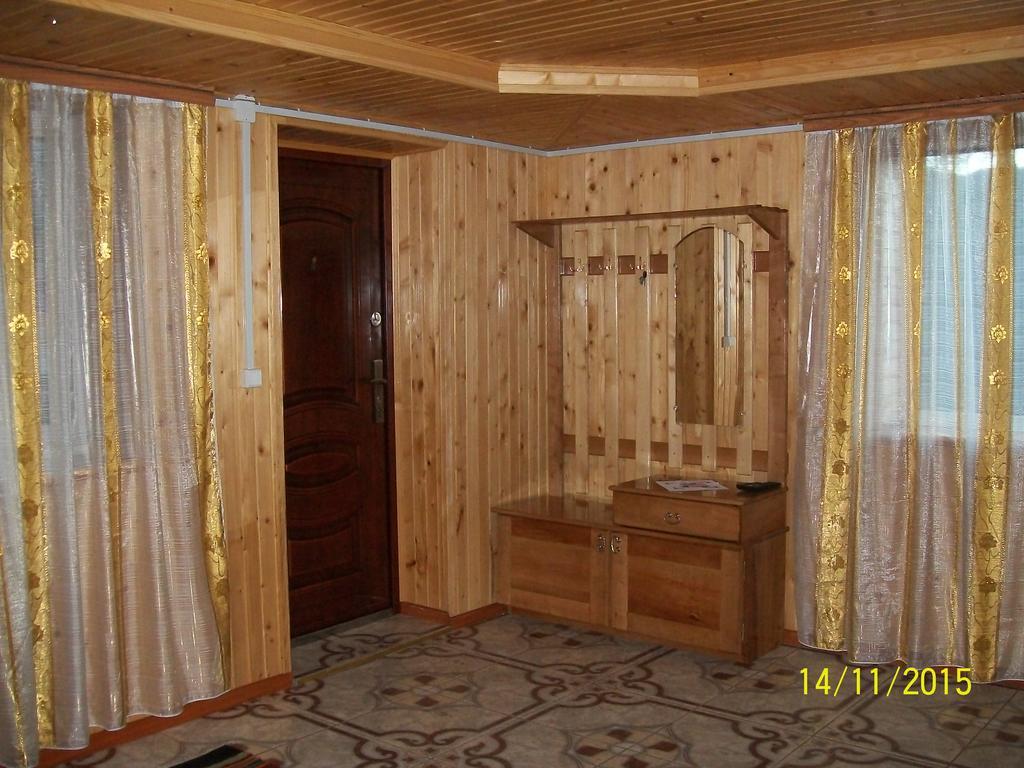 Holiday Home Melodiya Karpat Яремче Екстер'єр фото