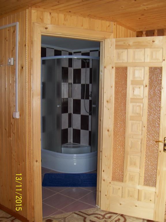 Holiday Home Melodiya Karpat Яремче Екстер'єр фото